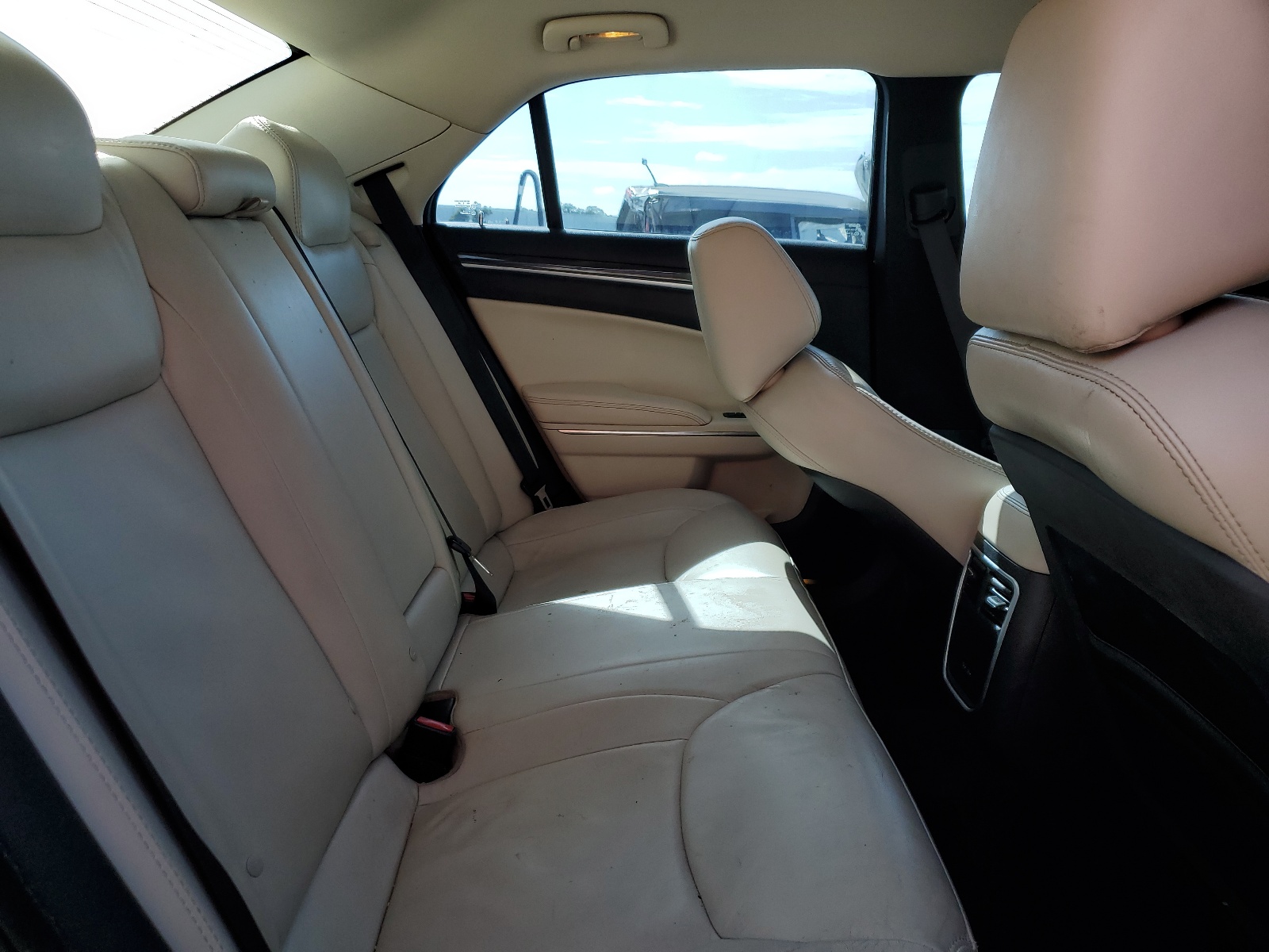 2C3CCAAG0FH903909 2015 Chrysler 300 Limited