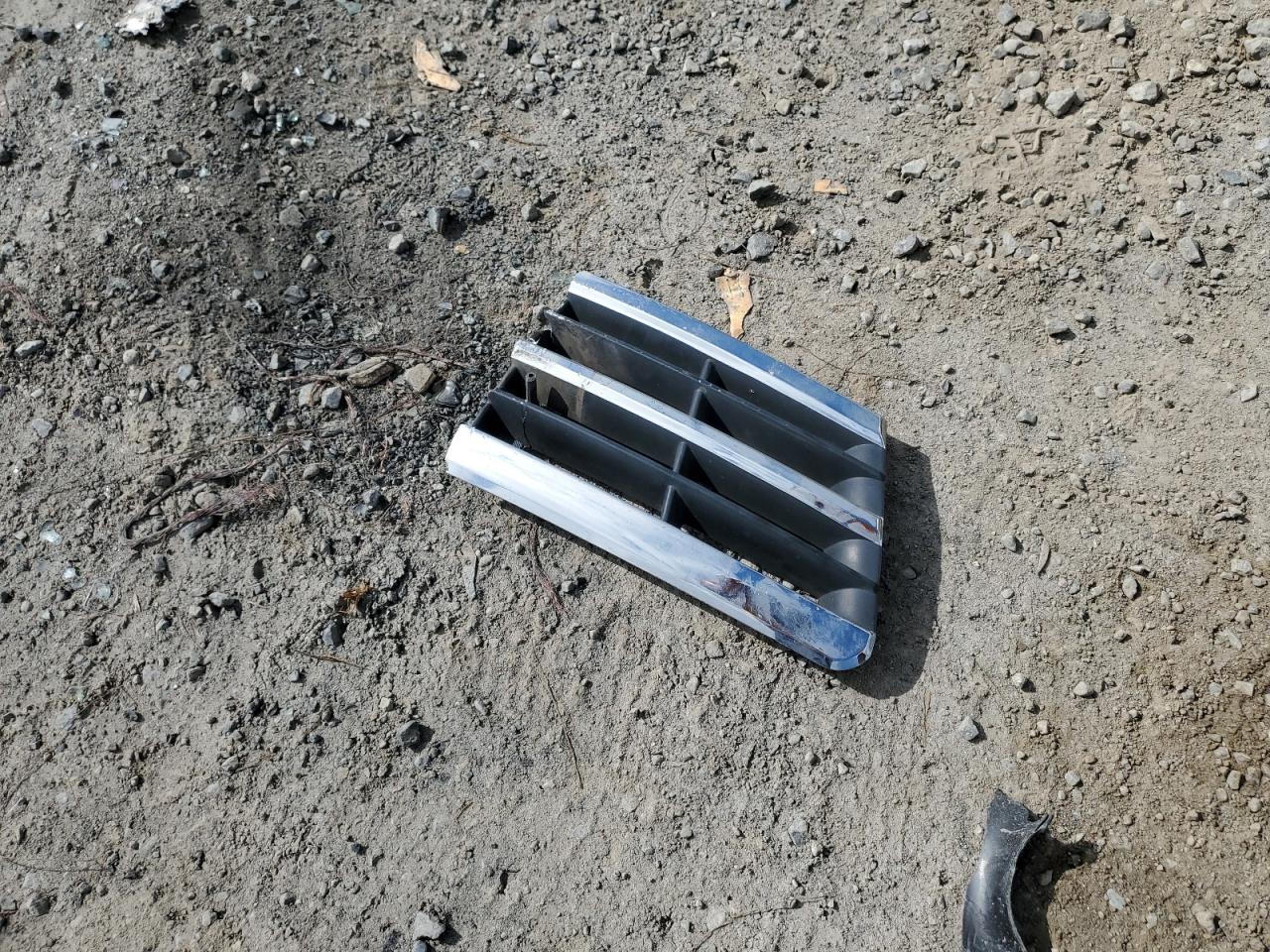 2004 Kia Optima Lx VIN: KNAGD126245370687 Lot: 61164974