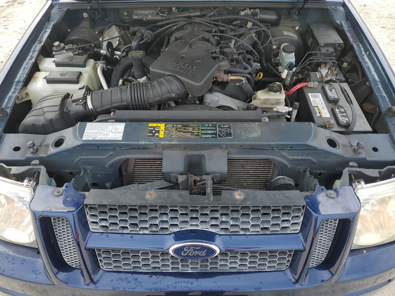 1FMZU67K64UC12952 2004 Ford Explorer Sport Trac