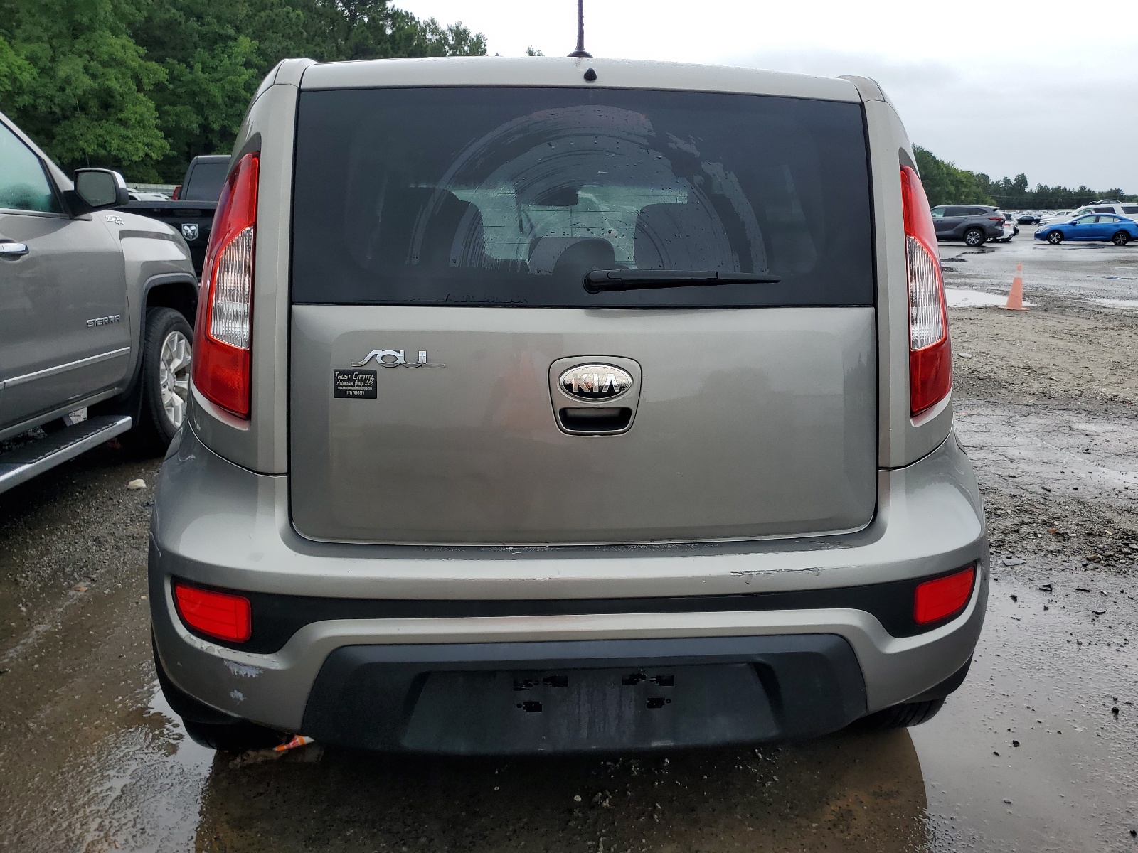 KNDJT2A62C7377869 2012 Kia Soul +