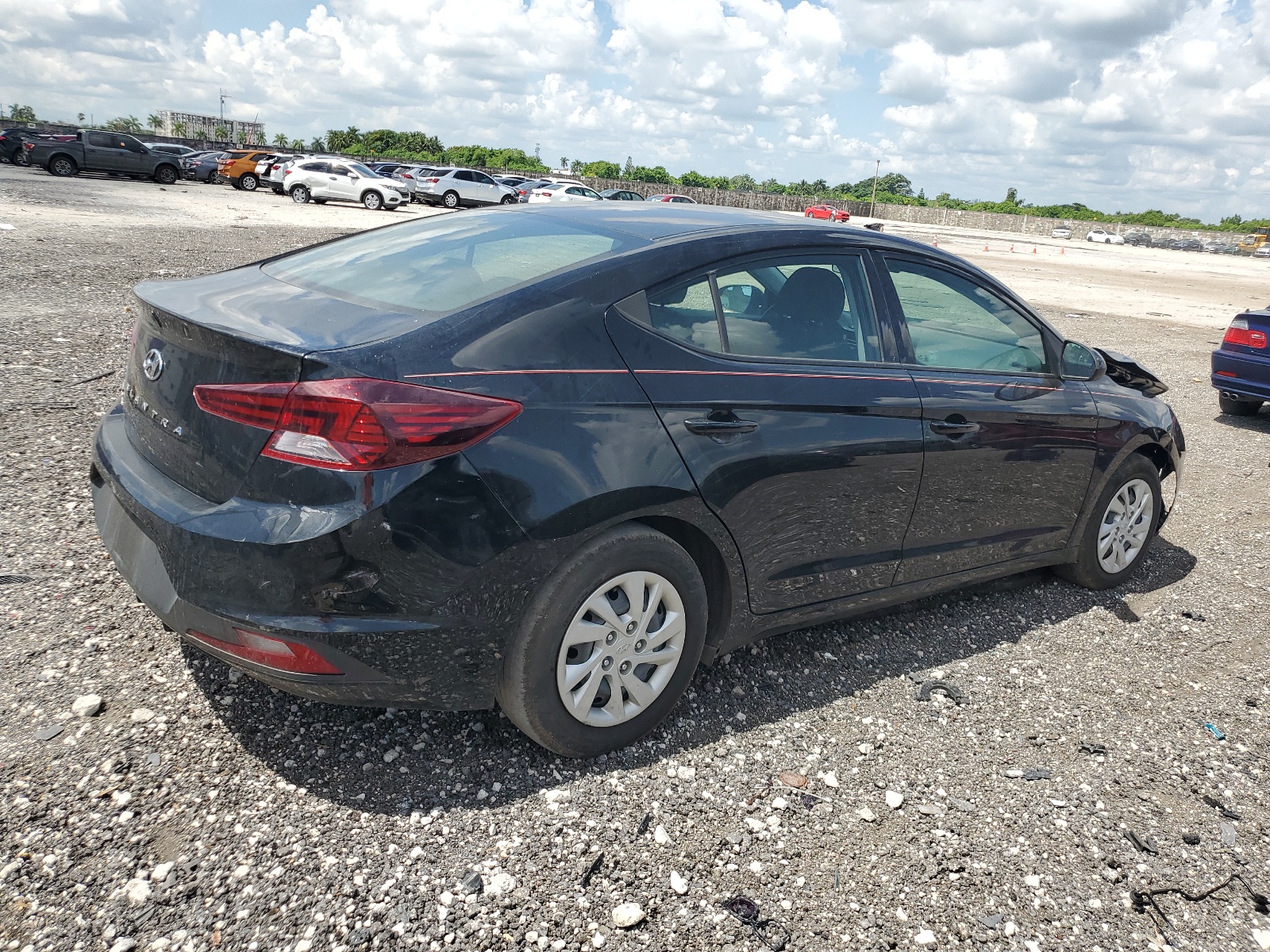 2020 Hyundai Elantra Se vin: 5NPD74LF9LH609129