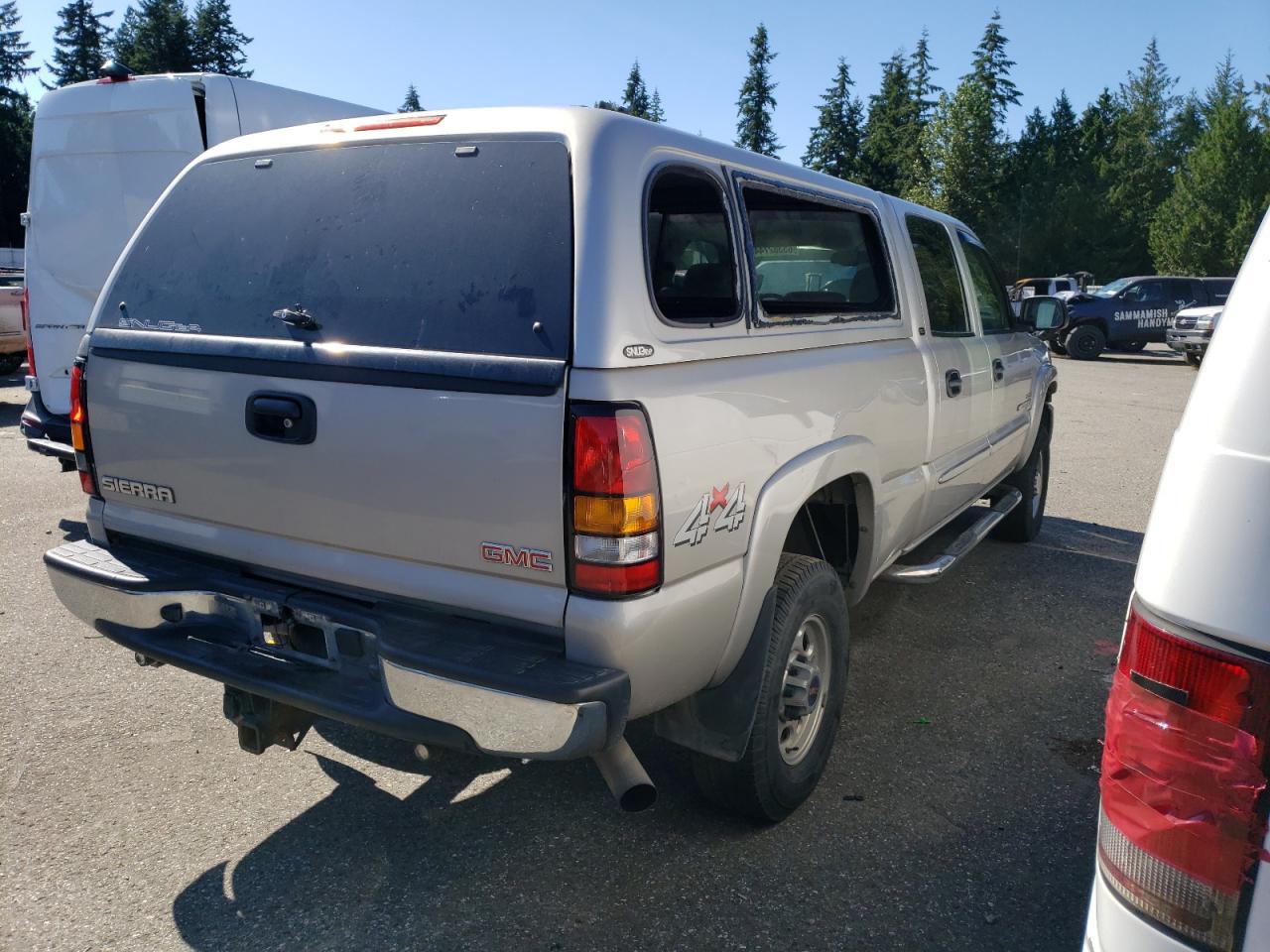 2005 GMC Sierra - Image 3