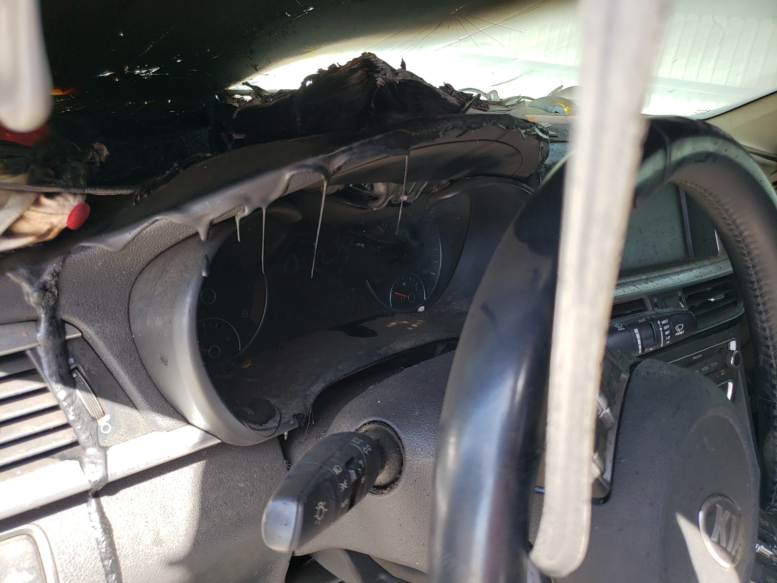 5XXGT4L39LG413881 2020 Kia Optima Lx