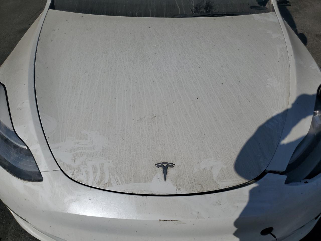 7SAYGDEE3NF496661 2022 Tesla Model Y