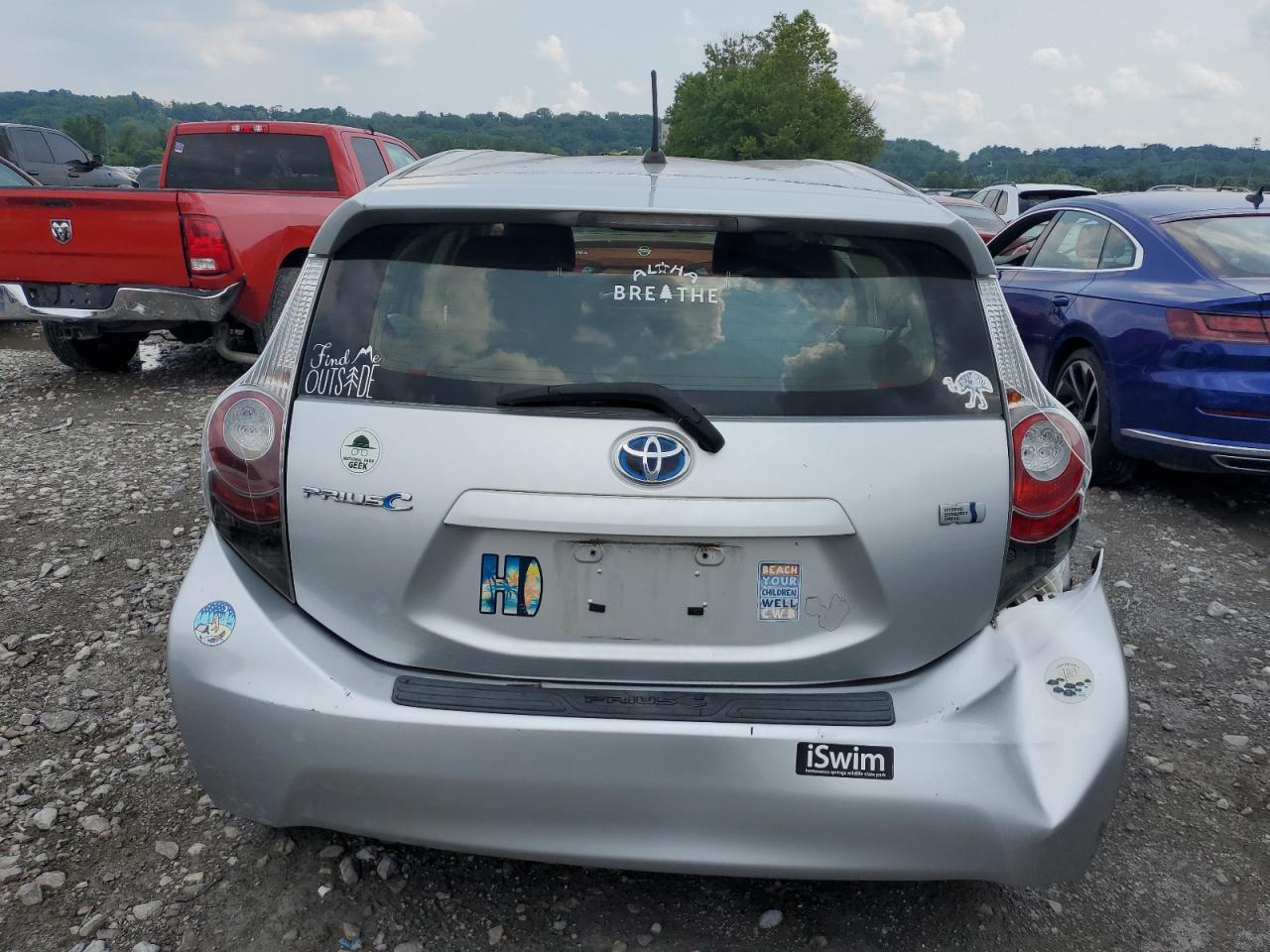 2012 Toyota Prius C VIN: JTDKDTB32C1527607 Lot: 61900374