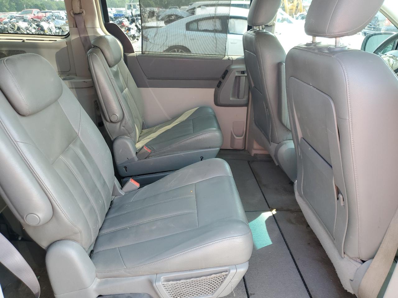 2008 Chrysler Town & Country Touring VIN: 2A8HR54P98R736300 Lot: 63695604