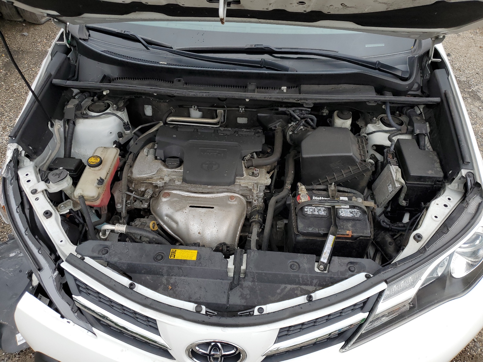 2T3RFREV4EW136424 2014 Toyota Rav4 Xle