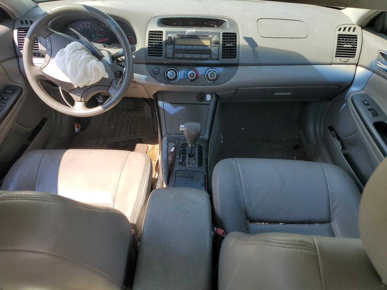 2005 Toyota Camry Le VIN: 4T1BE30K65U545998 Lot: 64109264