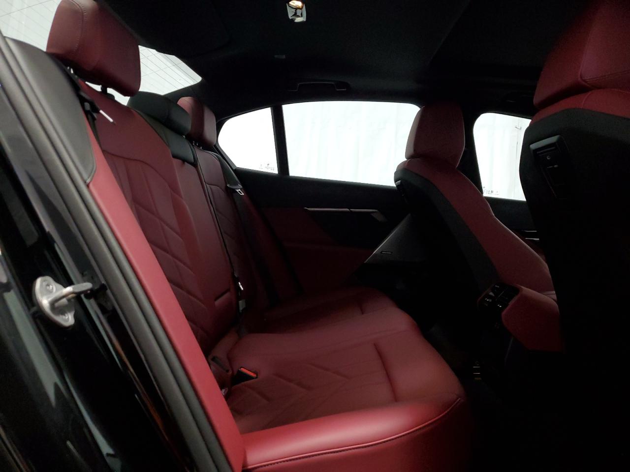 2024 BMW 530 Xi VIN: WBA53FJ05RCR00867 Lot: 63562534