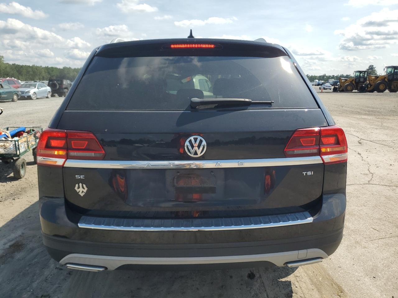 1V2DP2CA8JC598642 2018 Volkswagen Atlas Se