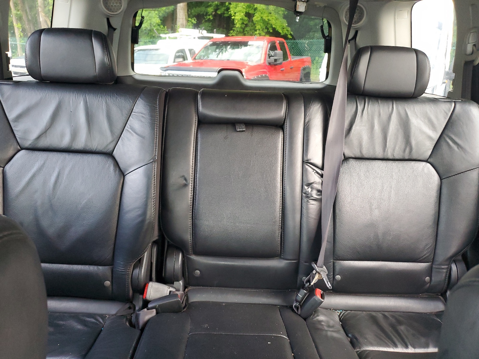 5FNYF4H60BB007990 2011 Honda Pilot Exl