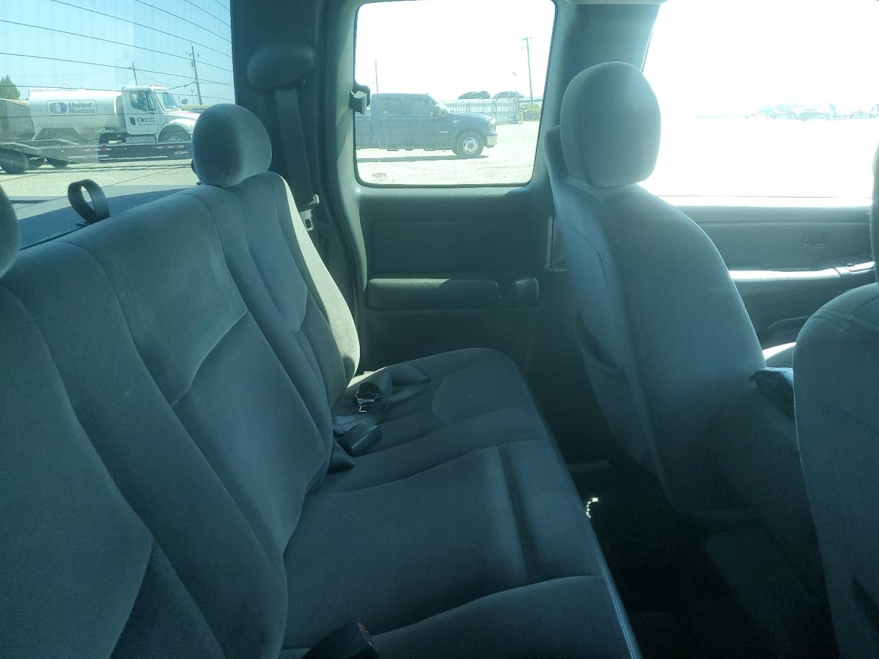 2004 GMC New Sierra C1500 VIN: 2GTEC19V741345652 Lot: 64324784