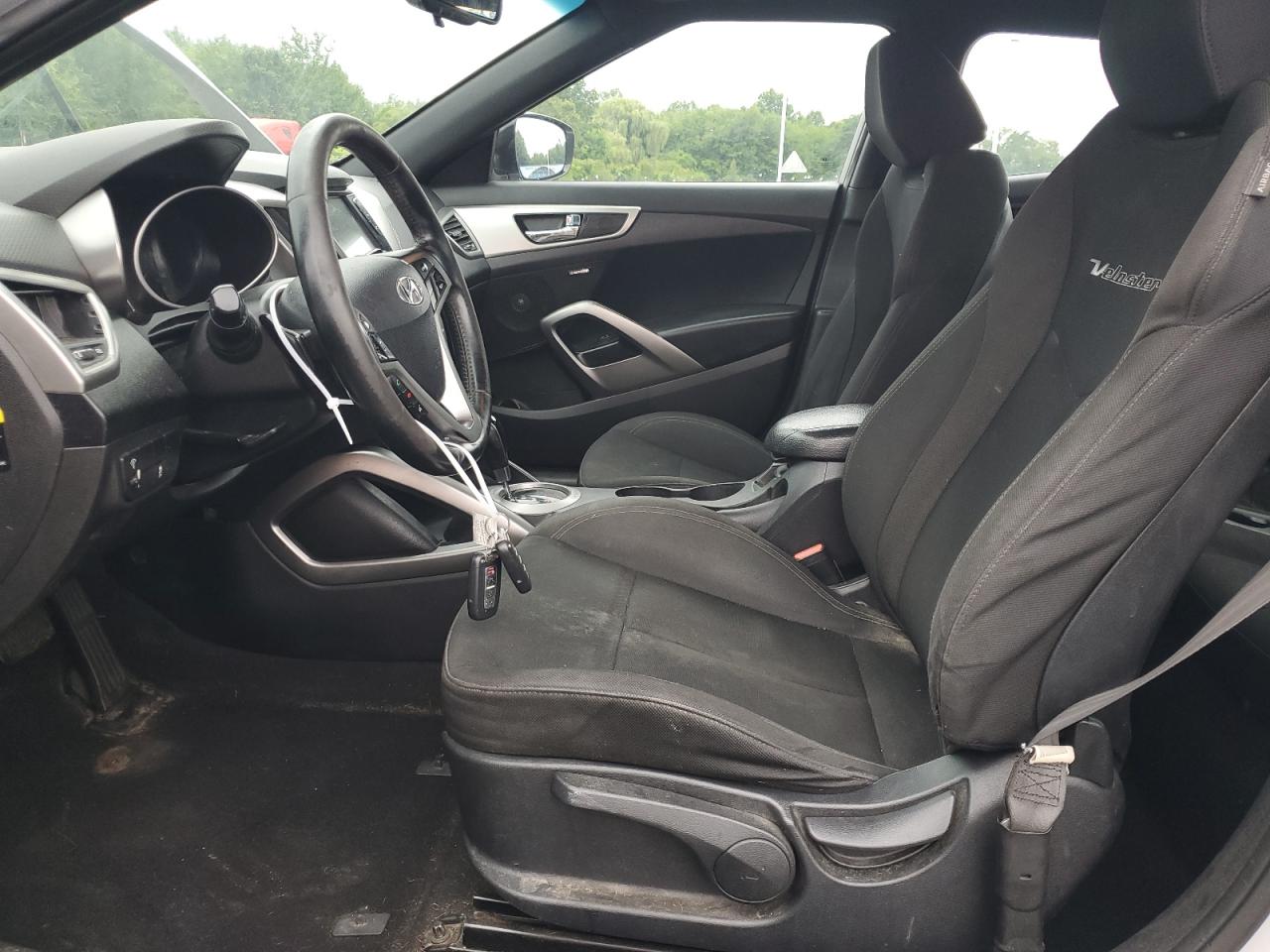 2017 Hyundai Veloster VIN: KMHTC6AD4HU315795 Lot: 64235734