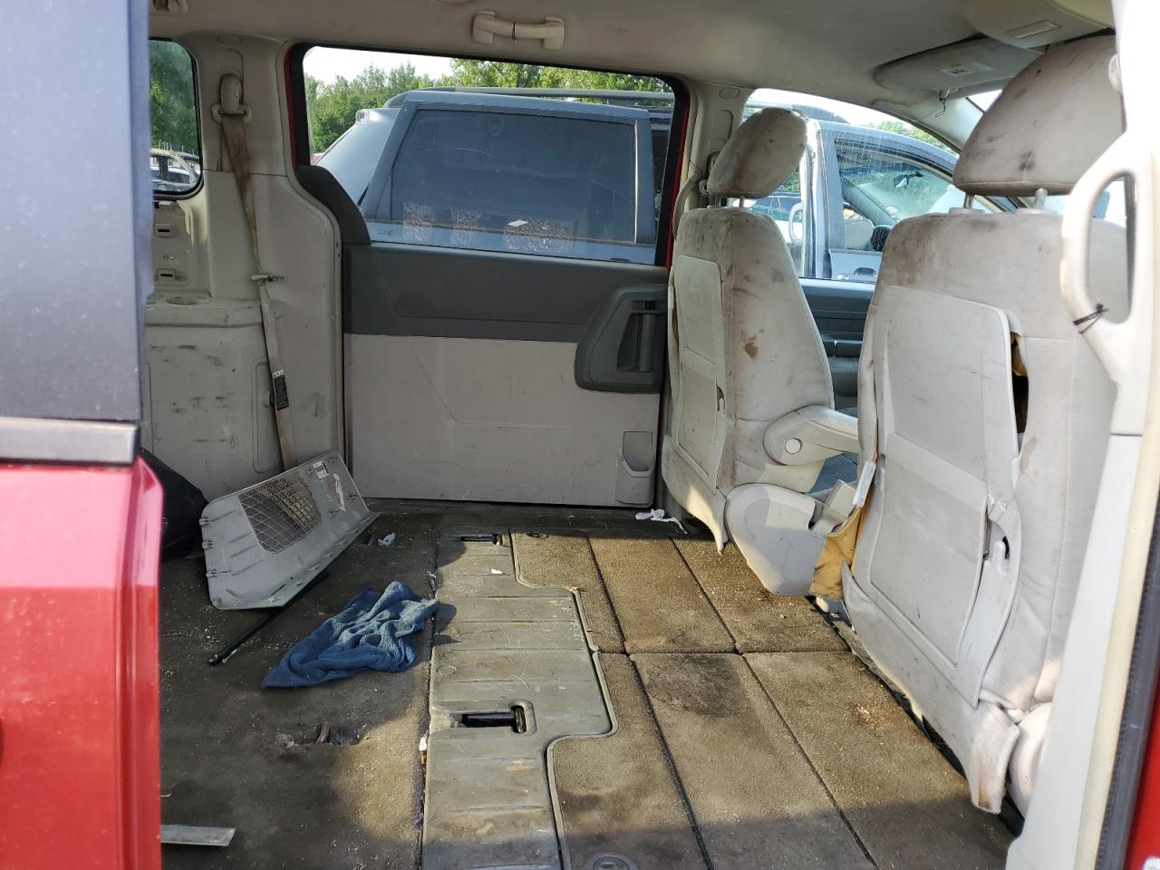 2008 Chrysler Town & Country Lx VIN: 2A8HR44H98R605029 Lot: 63803124