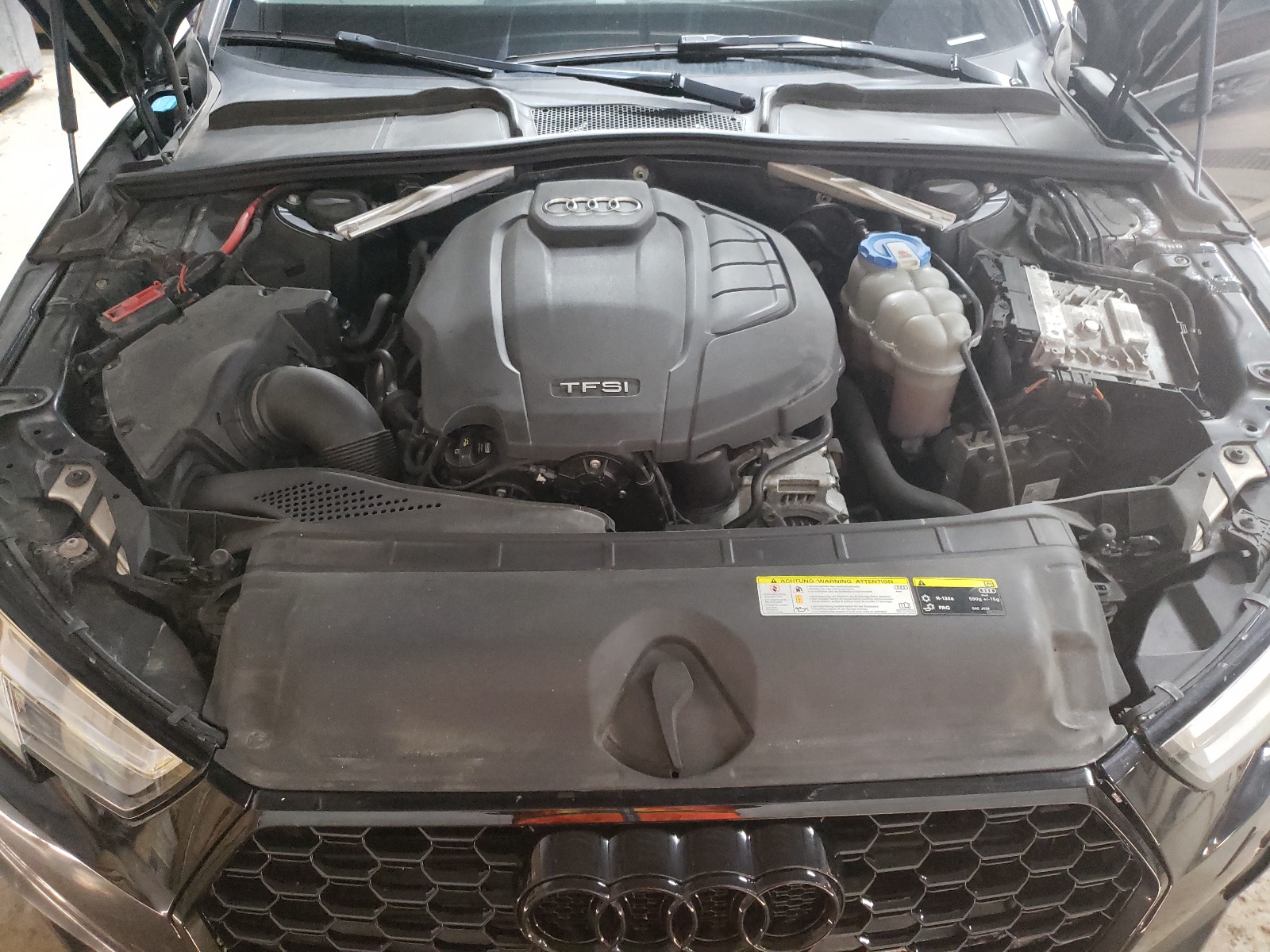 WAUDNAF46HN050609 2017 Audi A4 Premium