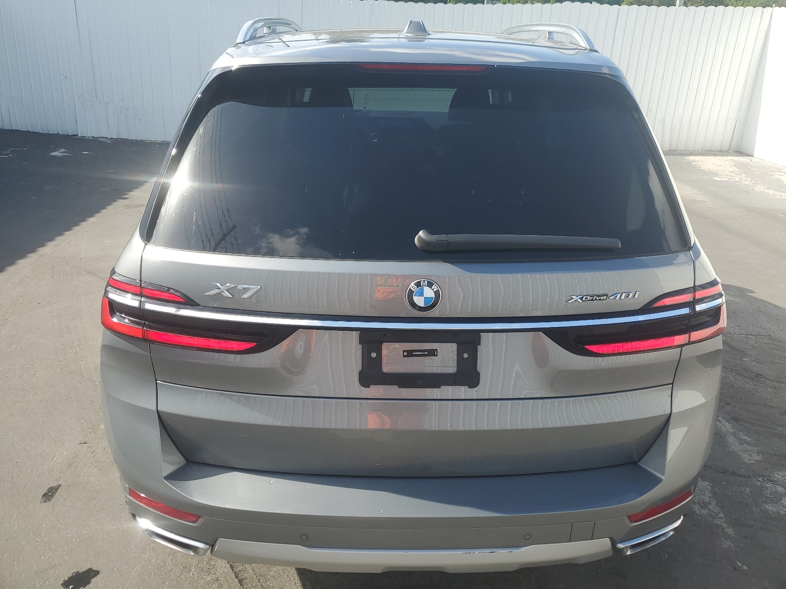 5UX23EM04R9T73363 2024 BMW X7 xDrive40I