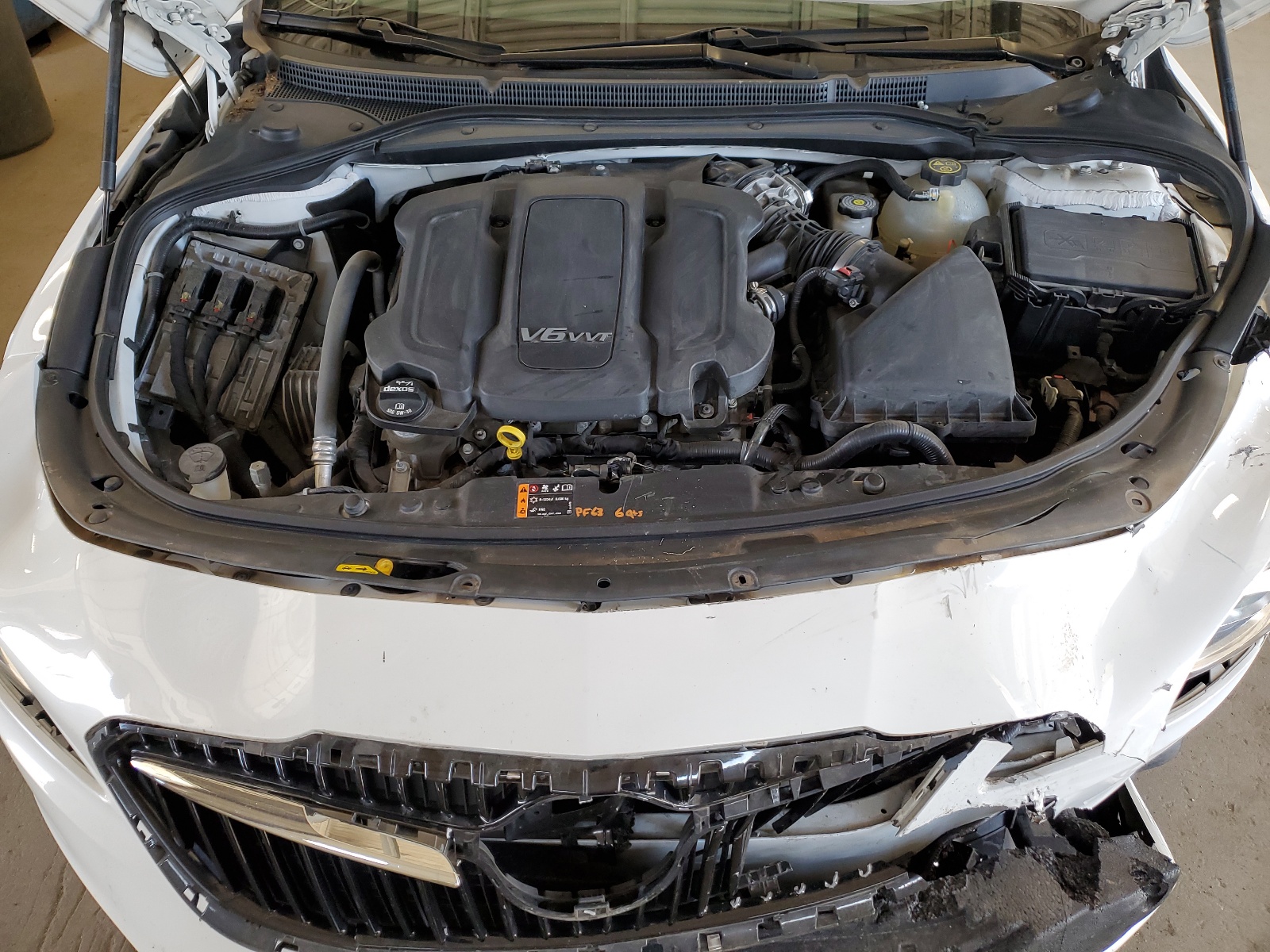 1G4ZP5SS4HU209160 2017 Buick Lacrosse Essence