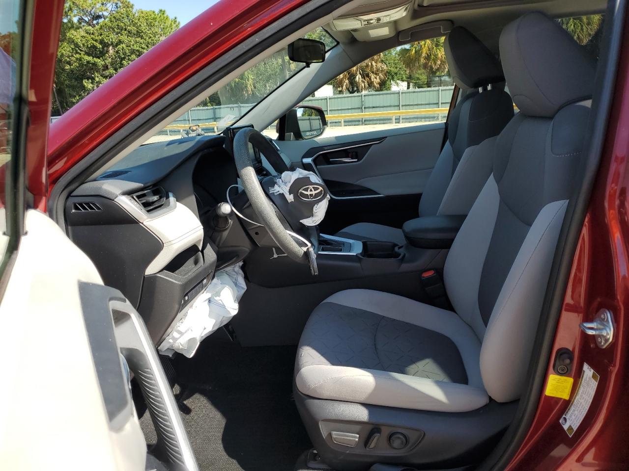 2020 Toyota Rav4 Xle VIN: JTMW1RFV2LD045615 Lot: 65147404