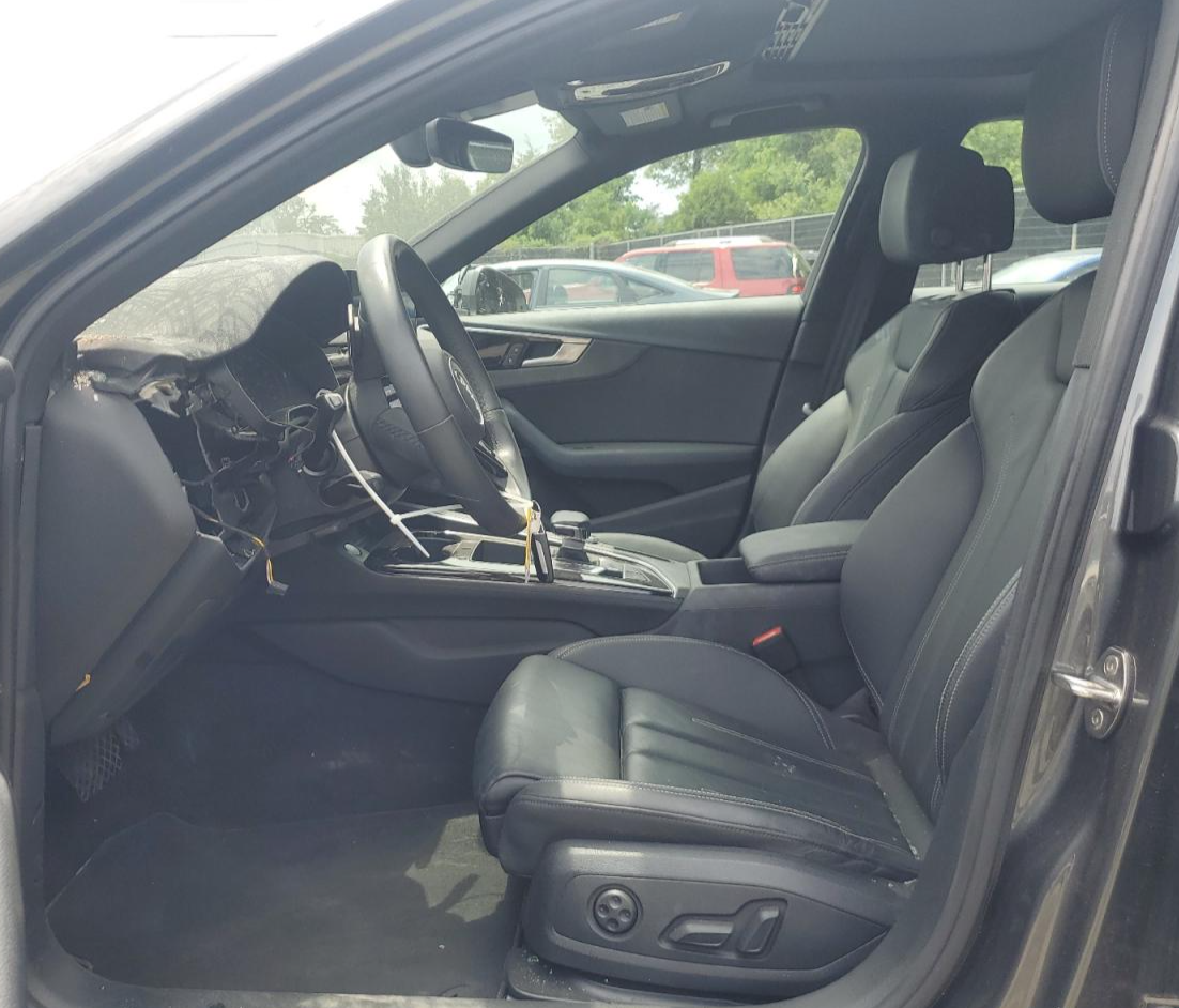 WAUDAAF42MA053858 2021 Audi A4 Premium 45