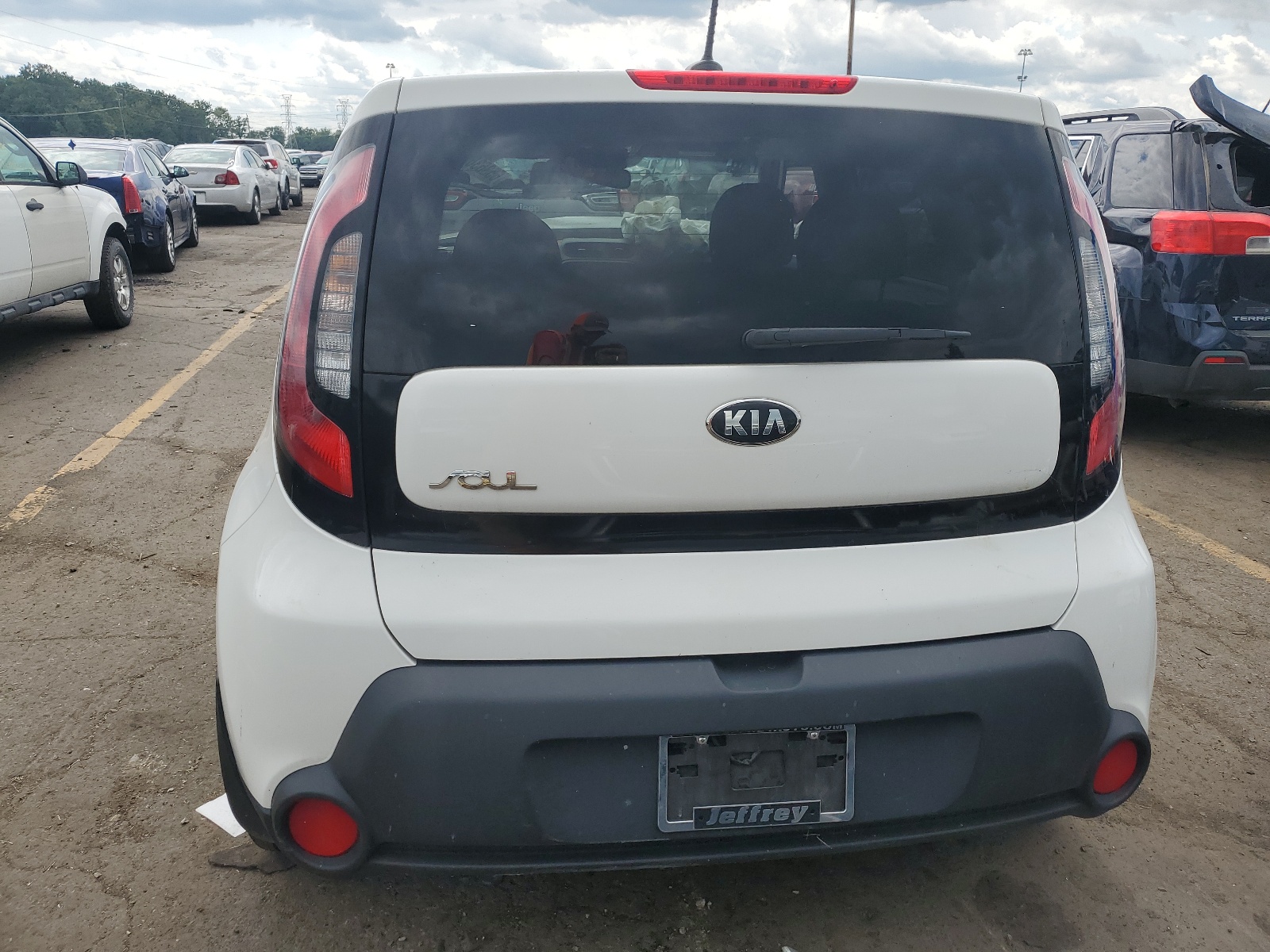 2016 Kia Soul vin: KNDJN2A21G7335576