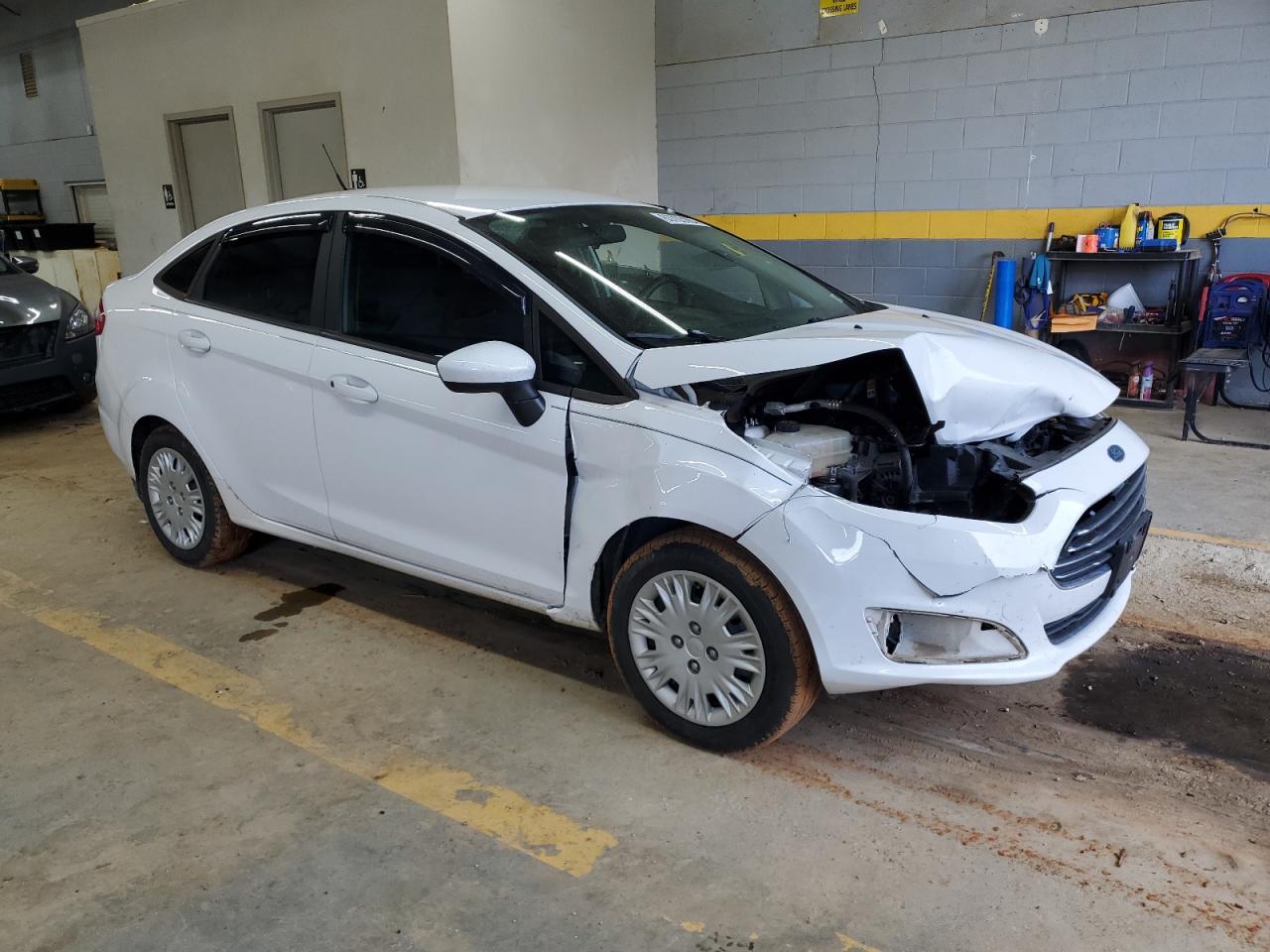2015 Ford Fiesta - Image 4