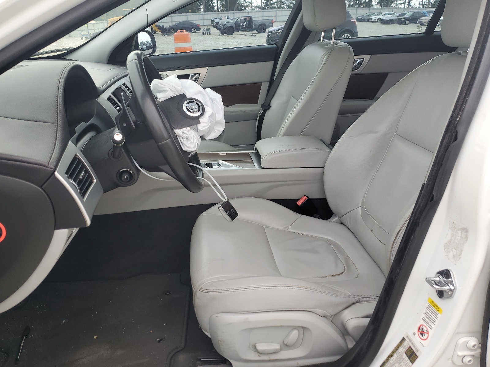 SAJWA0ES1DPS63968 2013 Jaguar Xf