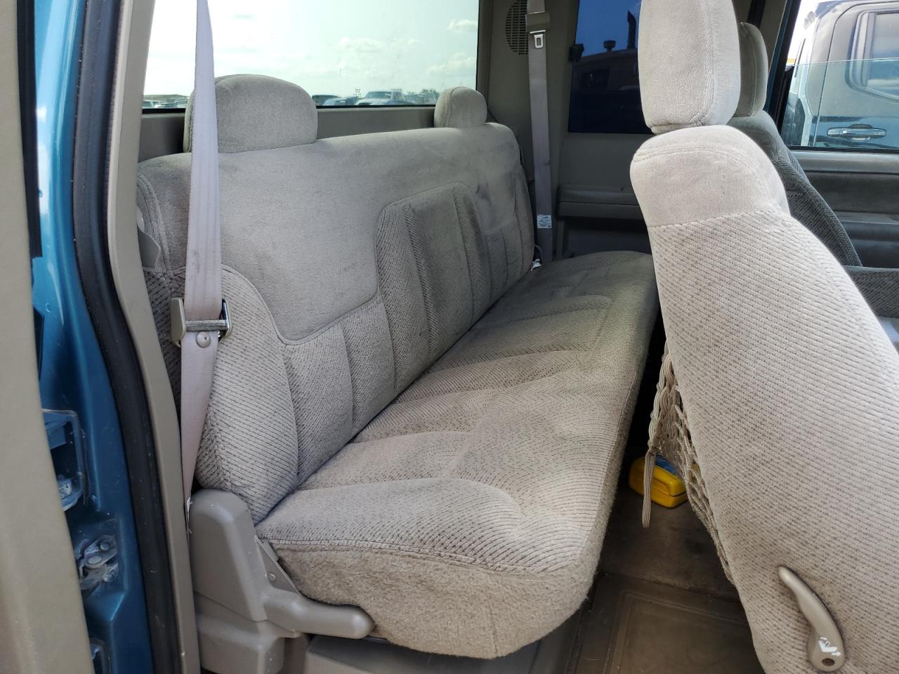 1998 Chevrolet Gmt-400 K1500 VIN: 2GCEK19R7W1132550 Lot: 63262604