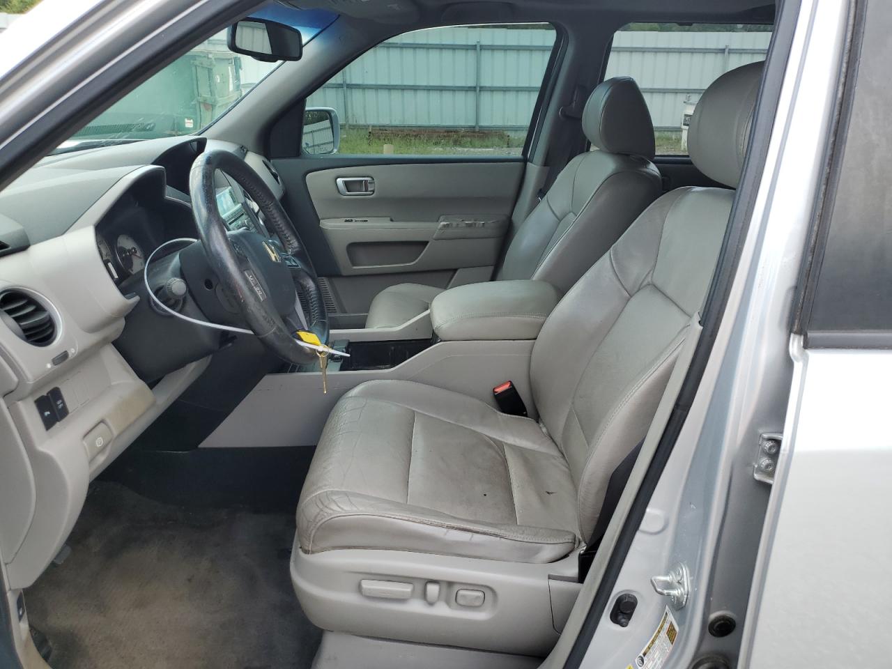 2011 Honda Pilot Touring VIN: 5FNYF3H9XBB013610 Lot: 62488234