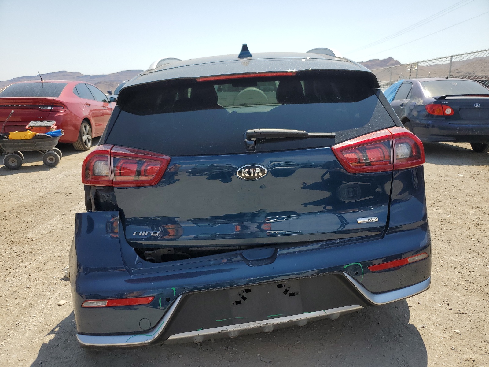 KNDCE3LC7J5126947 2018 Kia Niro Touring