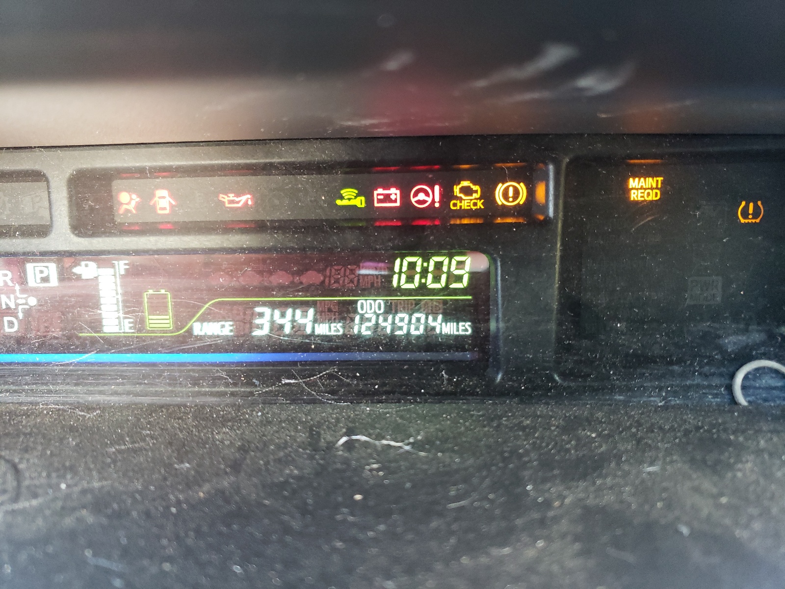 JTDZN3EU3HJ074282 2017 Toyota Prius V