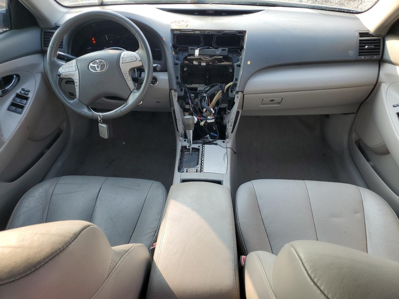 2009 Toyota Camry - Image 8