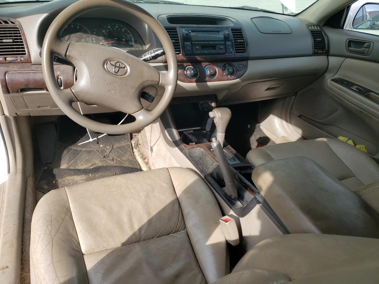 2003 Toyota Camry Le VIN: 4T1BE32K83U225298 Lot: 63111394