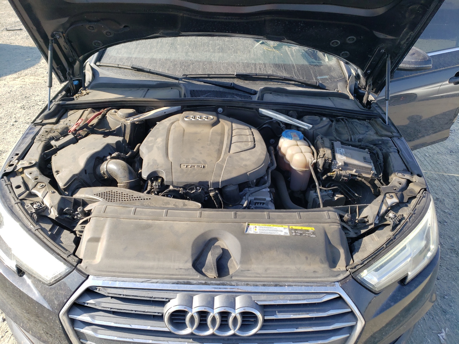 WAULMAF40JA229014 2018 Audi A4 Premium Plus