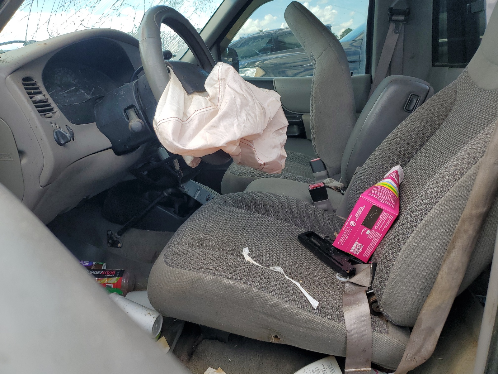 1FTYR10C0WUC89701 1998 Ford Ranger