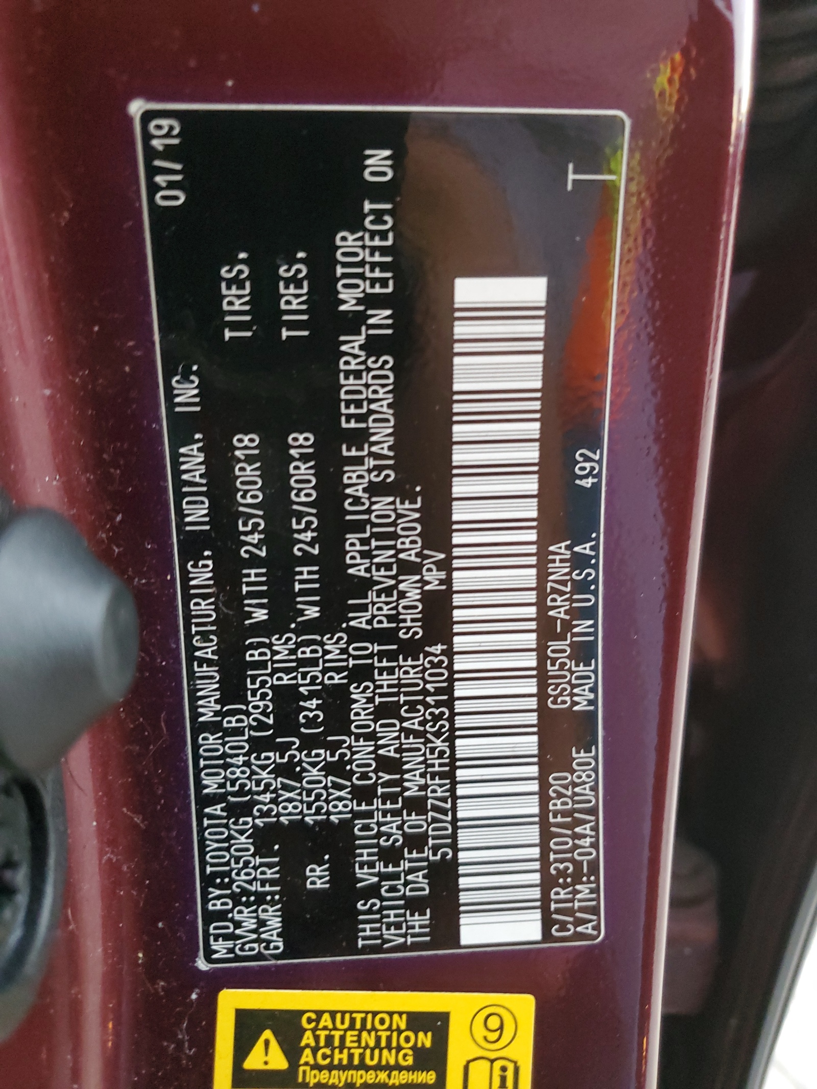 5TDZZRFH5KS311034 2019 Toyota Highlander Le