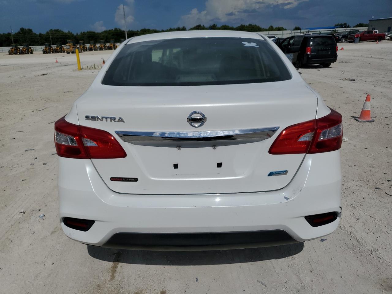 2017 Nissan Sentra S VIN: 3N1AB7AP7HL715996 Lot: 64433574