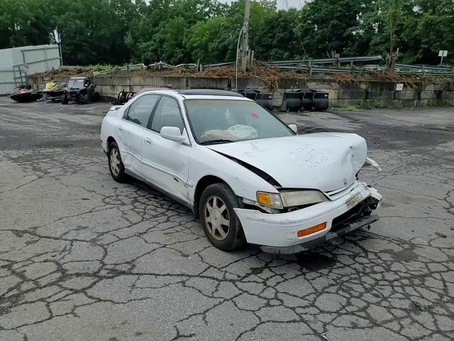 1995 Honda Accord Ex VIN: 1HGCD5656SA004733 Lot: 63668754