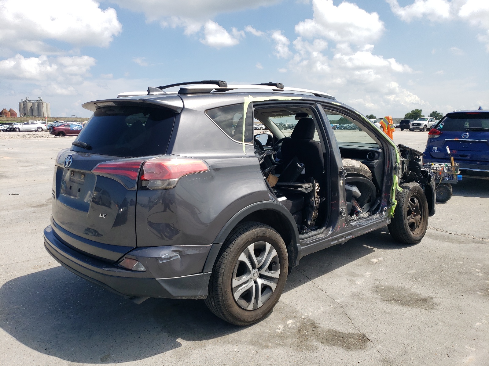 2016 Toyota Rav4 Le vin: JTMZFREV8GJ085513