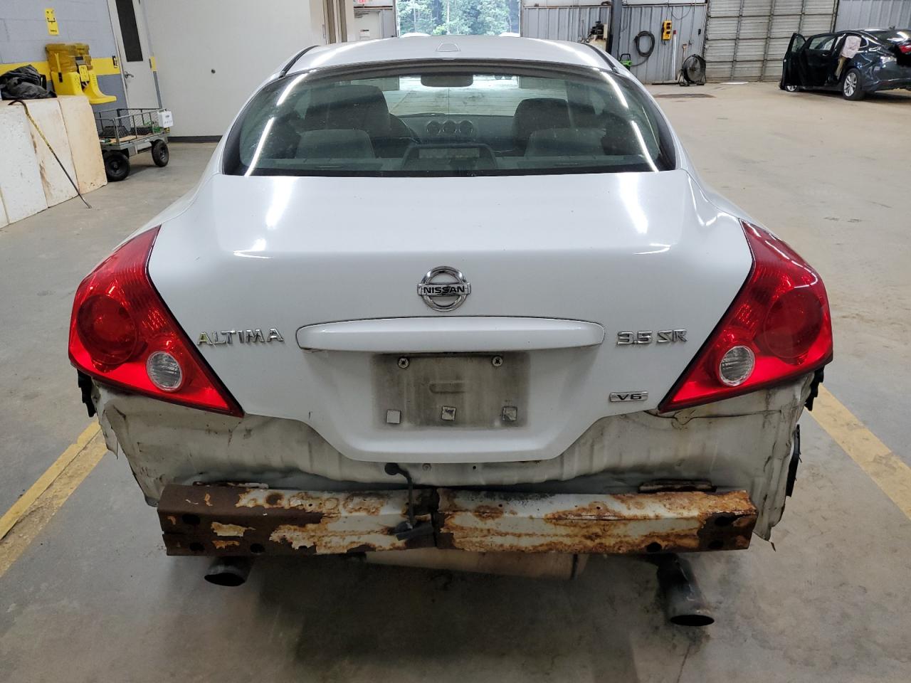 1N4BL2EP2AC116923 2010 Nissan Altima Sr