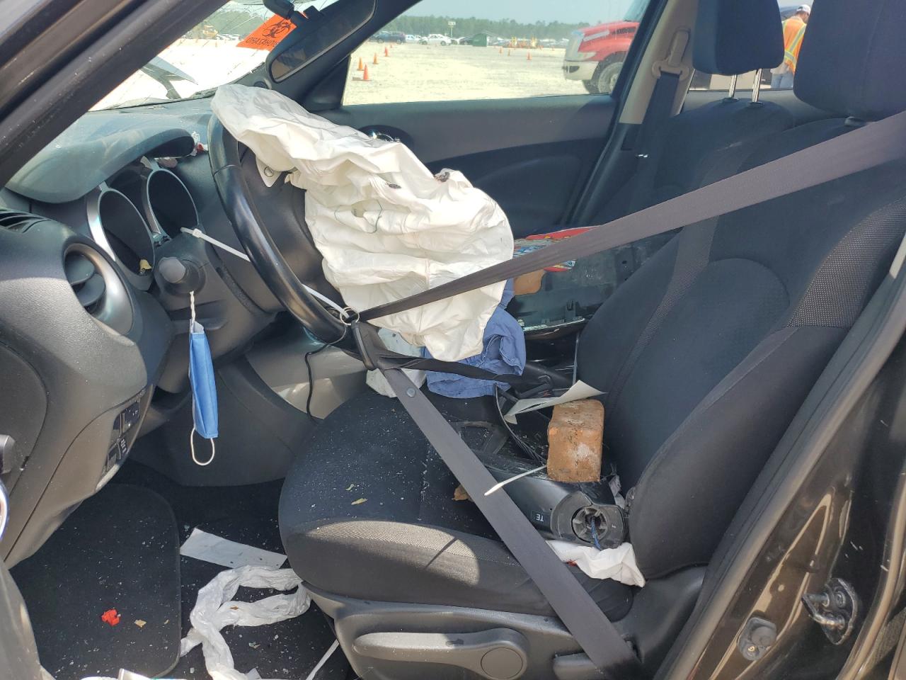 2013 Nissan Juke S VIN: JN8AF5MV2DT225910 Lot: 62610884