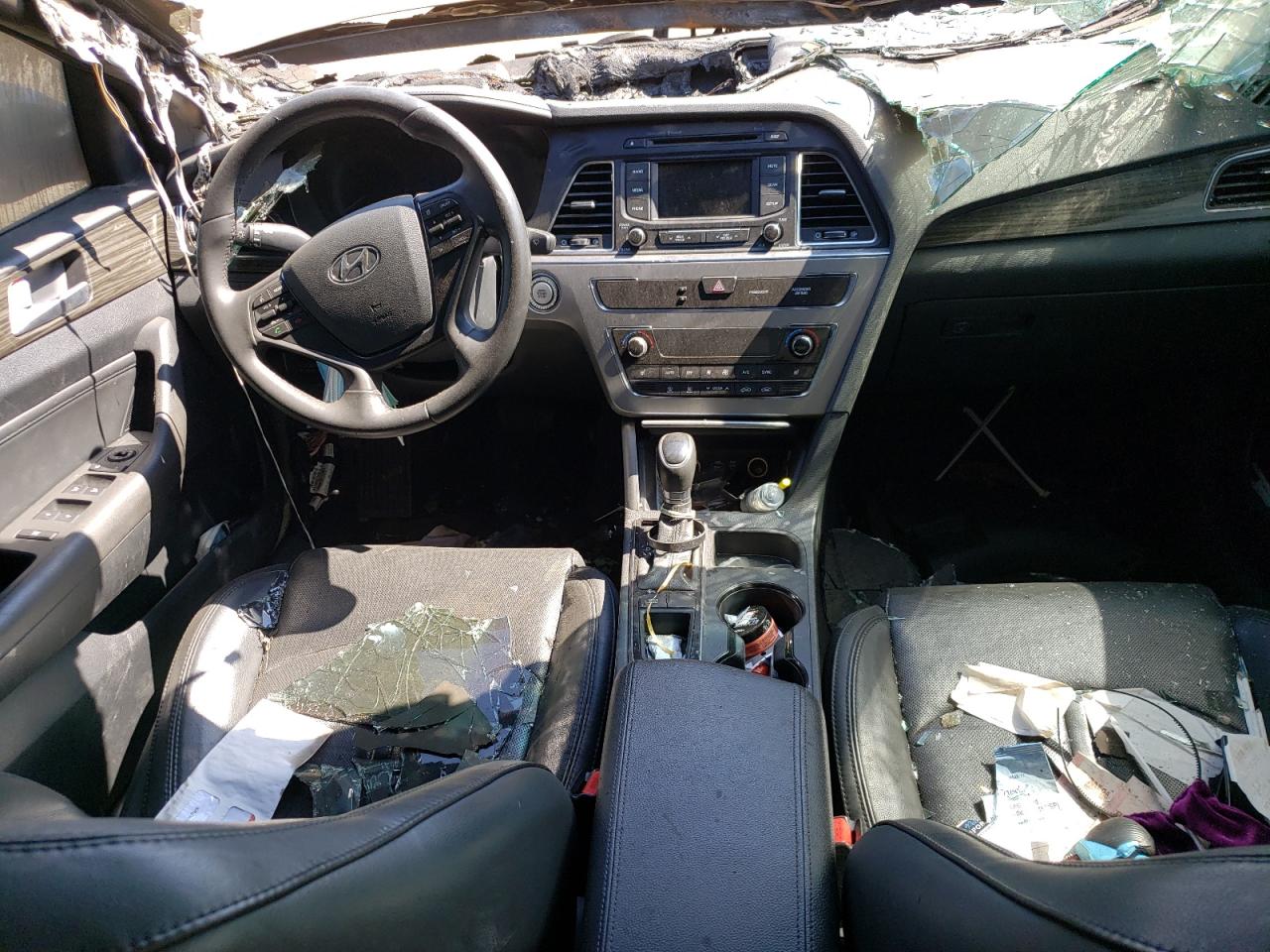 2015 Hyundai Sonata - Image 8