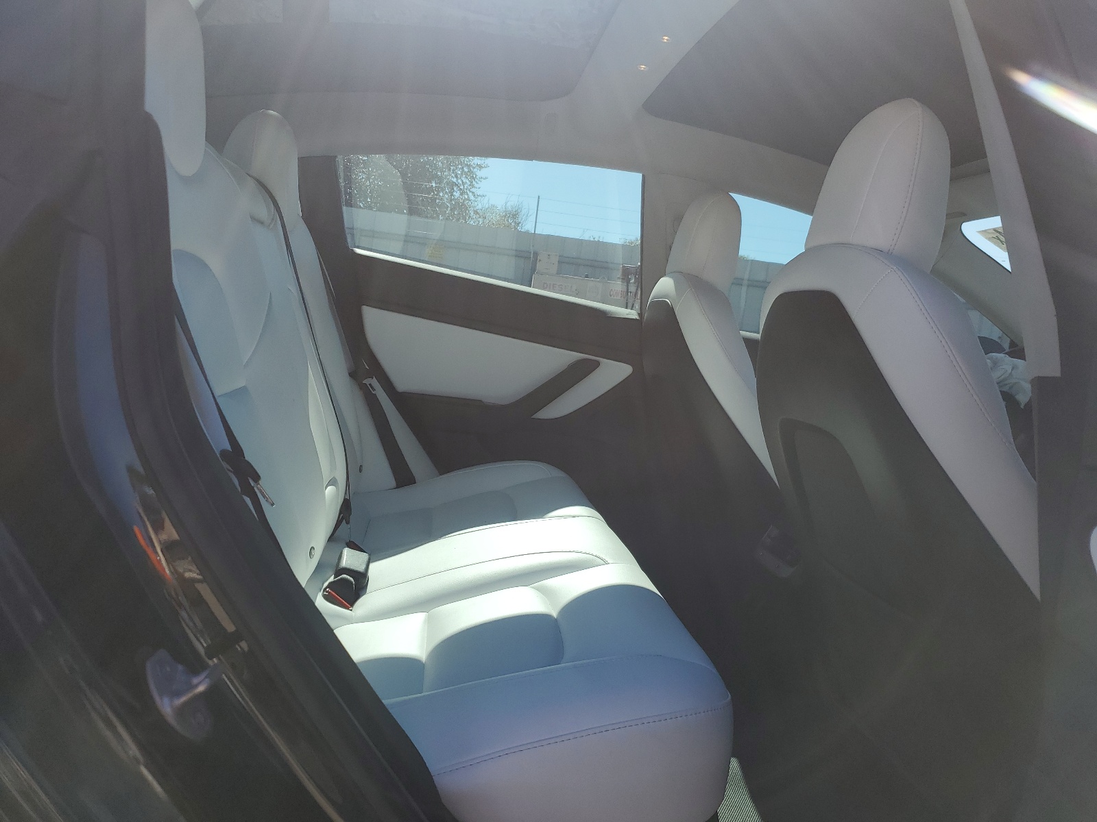 5YJ3E1EB9JF183187 2018 Tesla Model 3