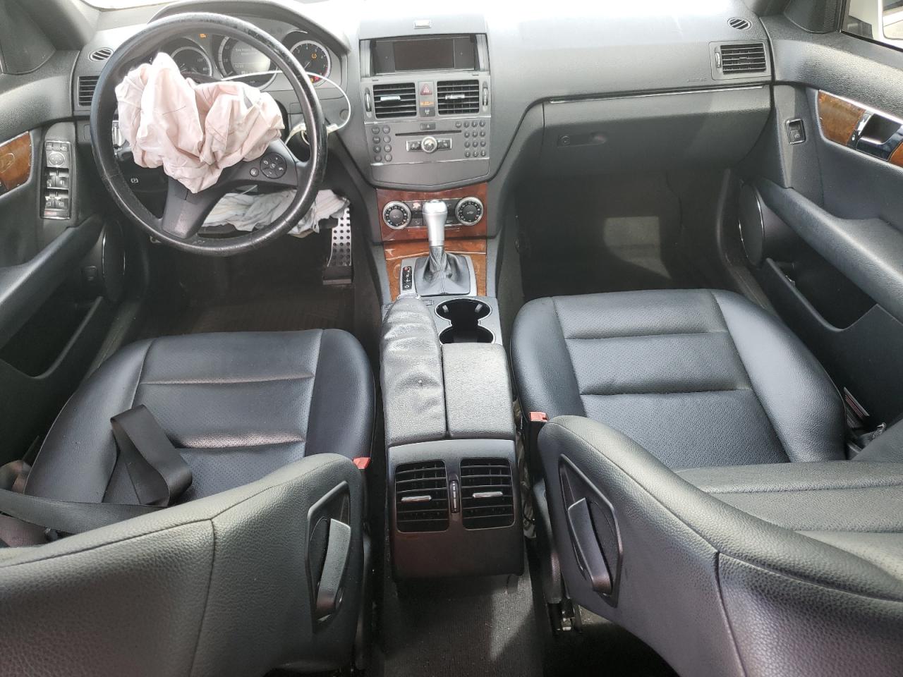 2010 Mercedes-Benz C 300 VIN: WDDGF5EB7AR128288 Lot: 63980484