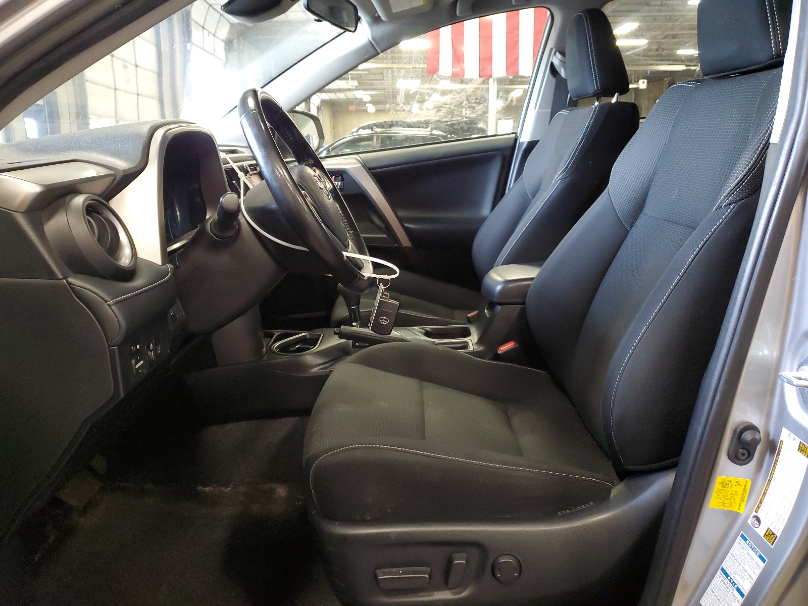 JTMRFREV1JJ237767 2018 Toyota Rav4 Adventure