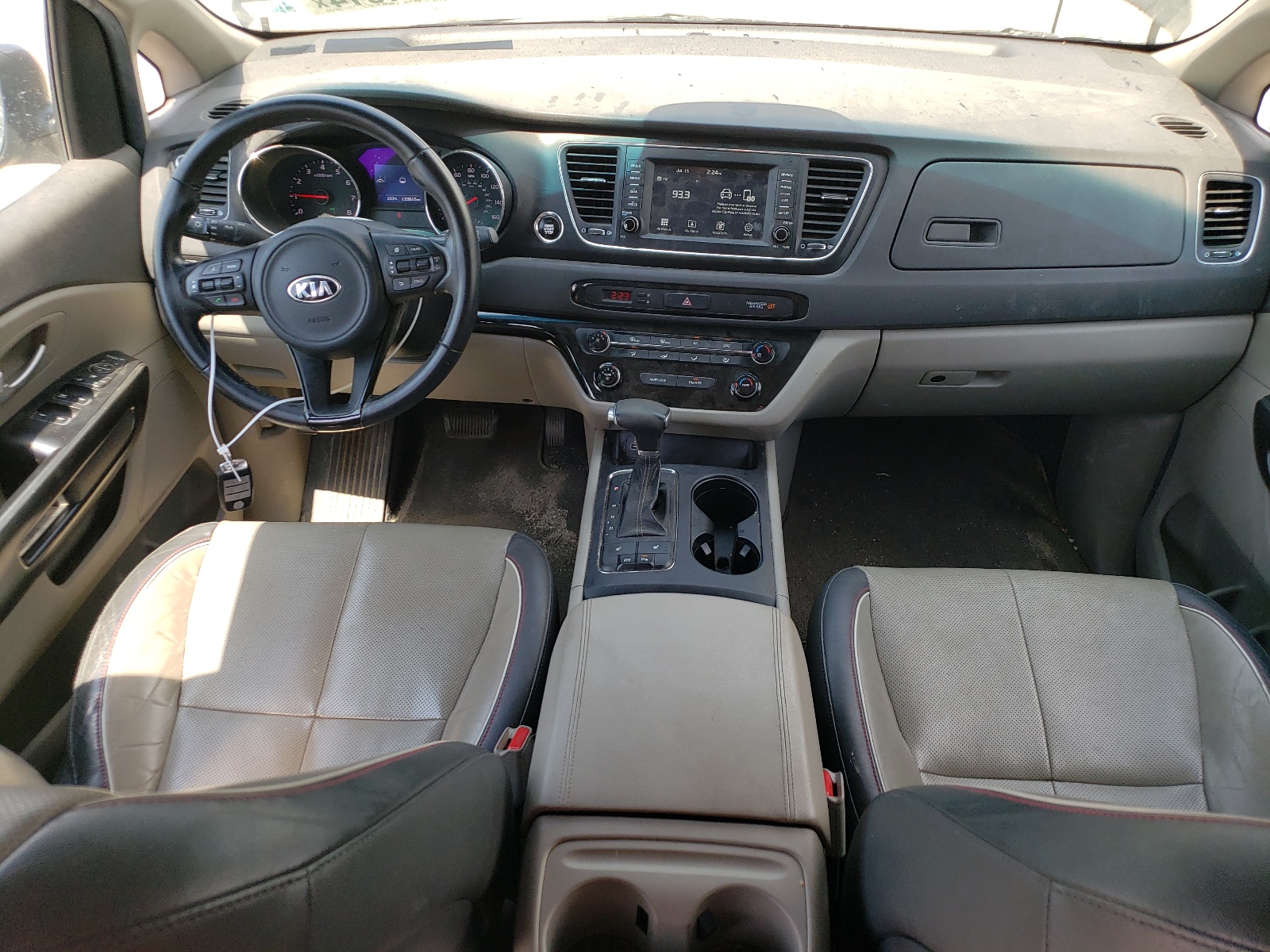 KNDMB5C14H6313722 2017 Kia Sedona Lx