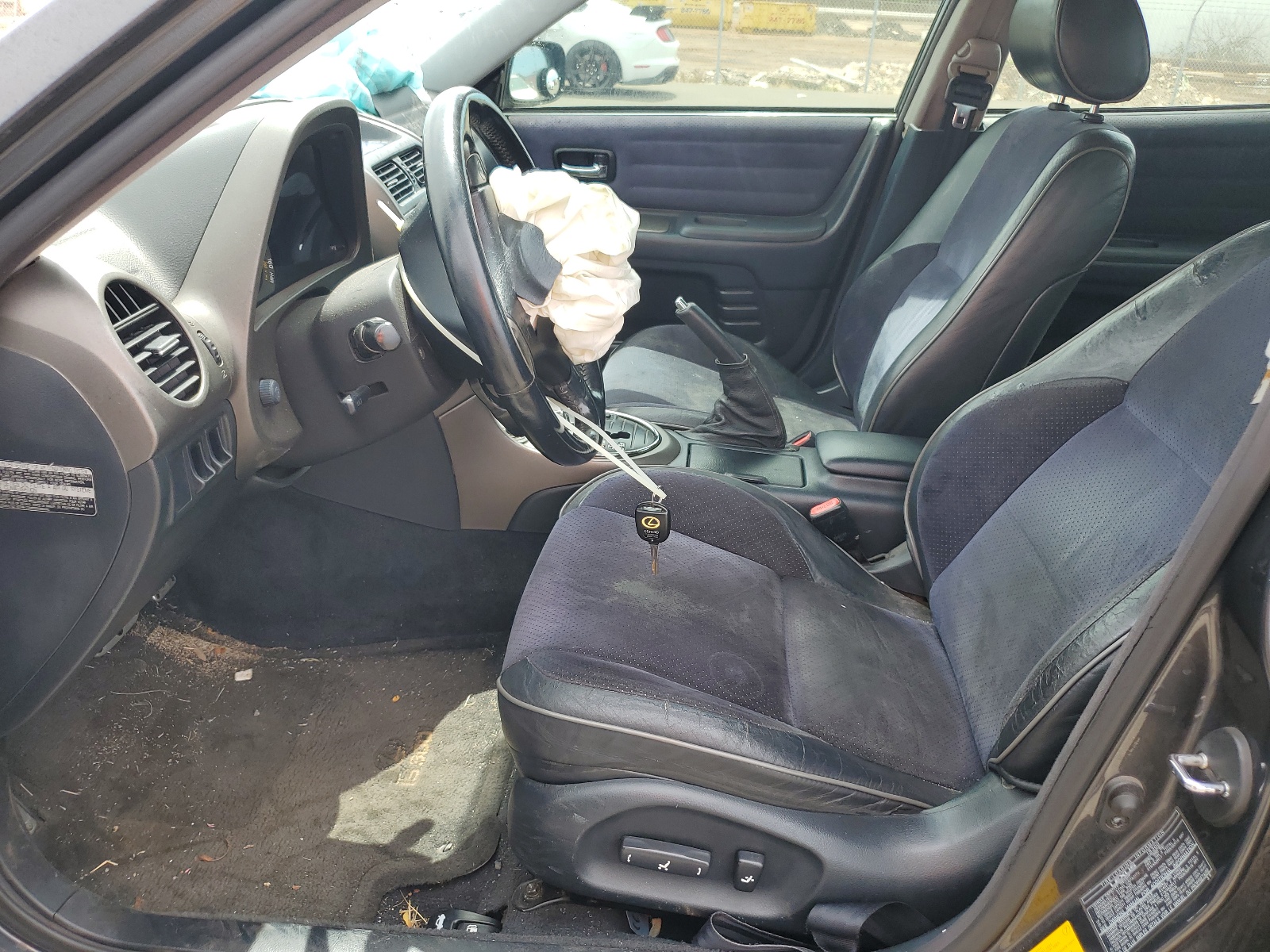 JTHBD182010032827 2001 Lexus Is 300