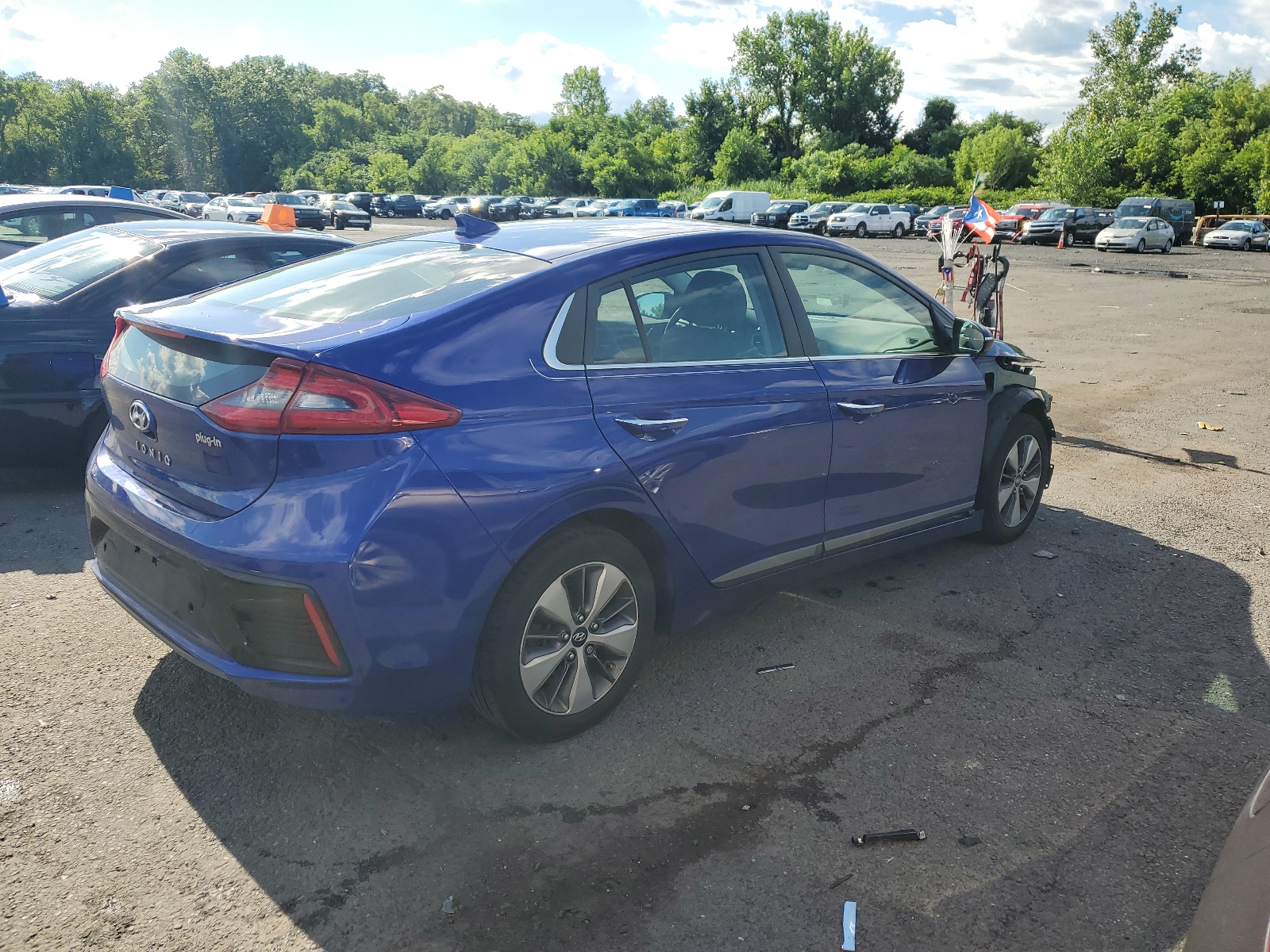 2019 Hyundai Ioniq Limited vin: KMHC75LD3KU183955