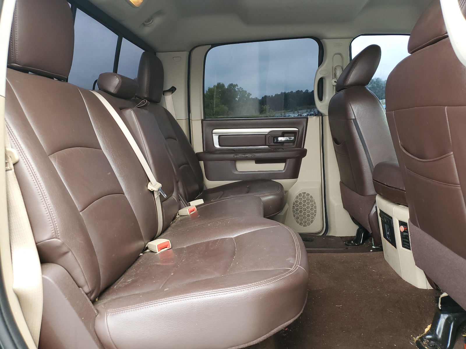 1C6RR6LT6GS169676 2016 Ram 1500 Slt