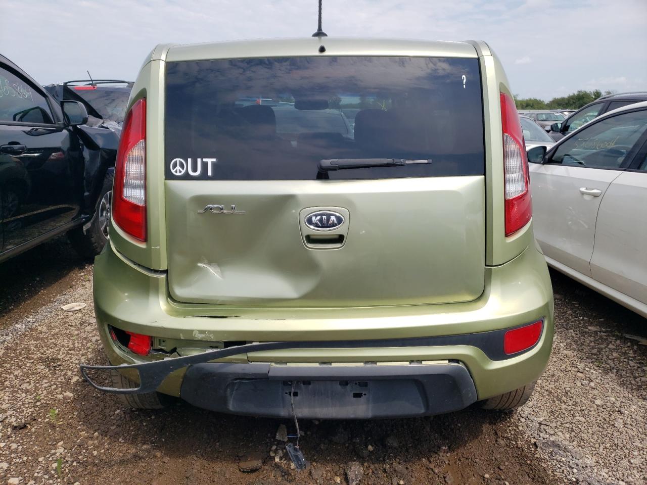 2012 Kia Soul + VIN: KNDJT2A6XC7471157 Lot: 62405234