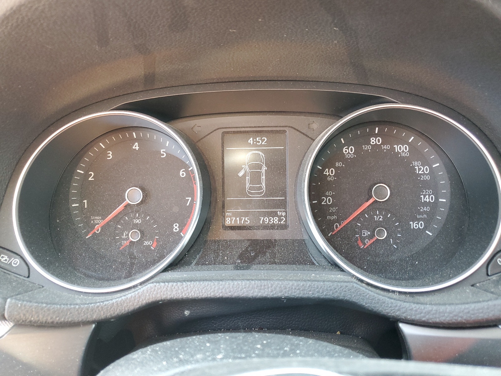 1VWAA7A39JC029125 2018 Volkswagen Passat S